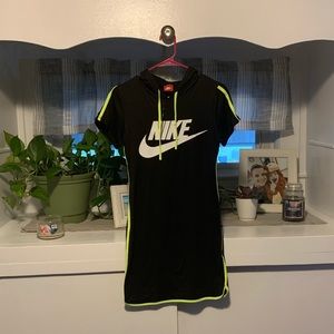 Nike Dress Women NWT Small/Medium